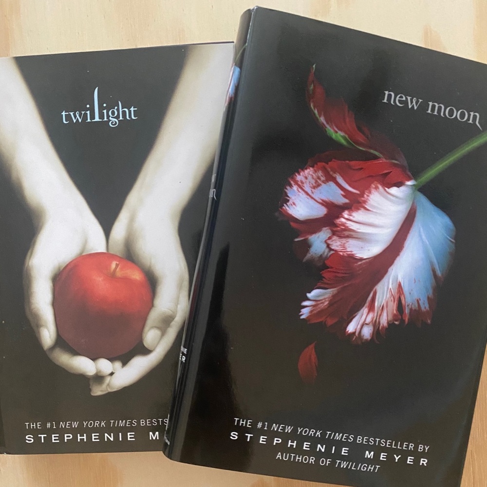 Bestseller’s by Stephenie Meyer - 2 Books